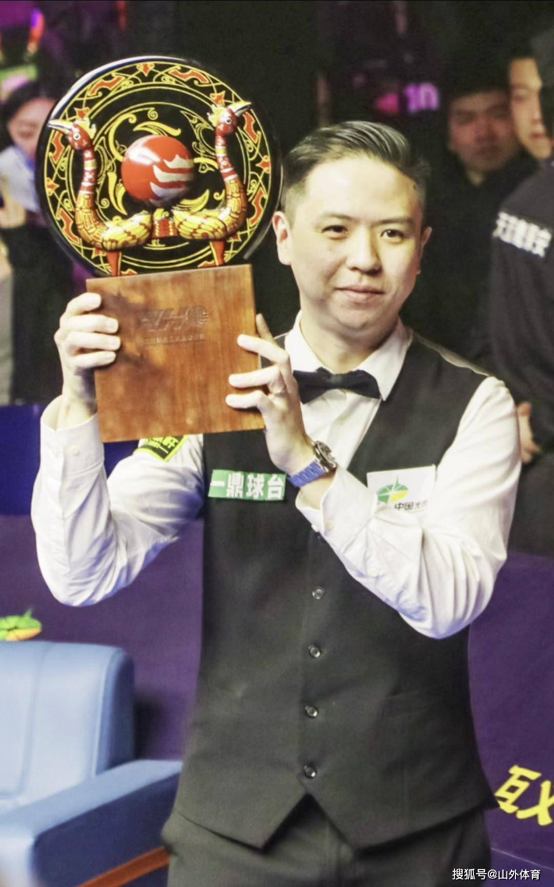 也能窥探背 也能窥探背